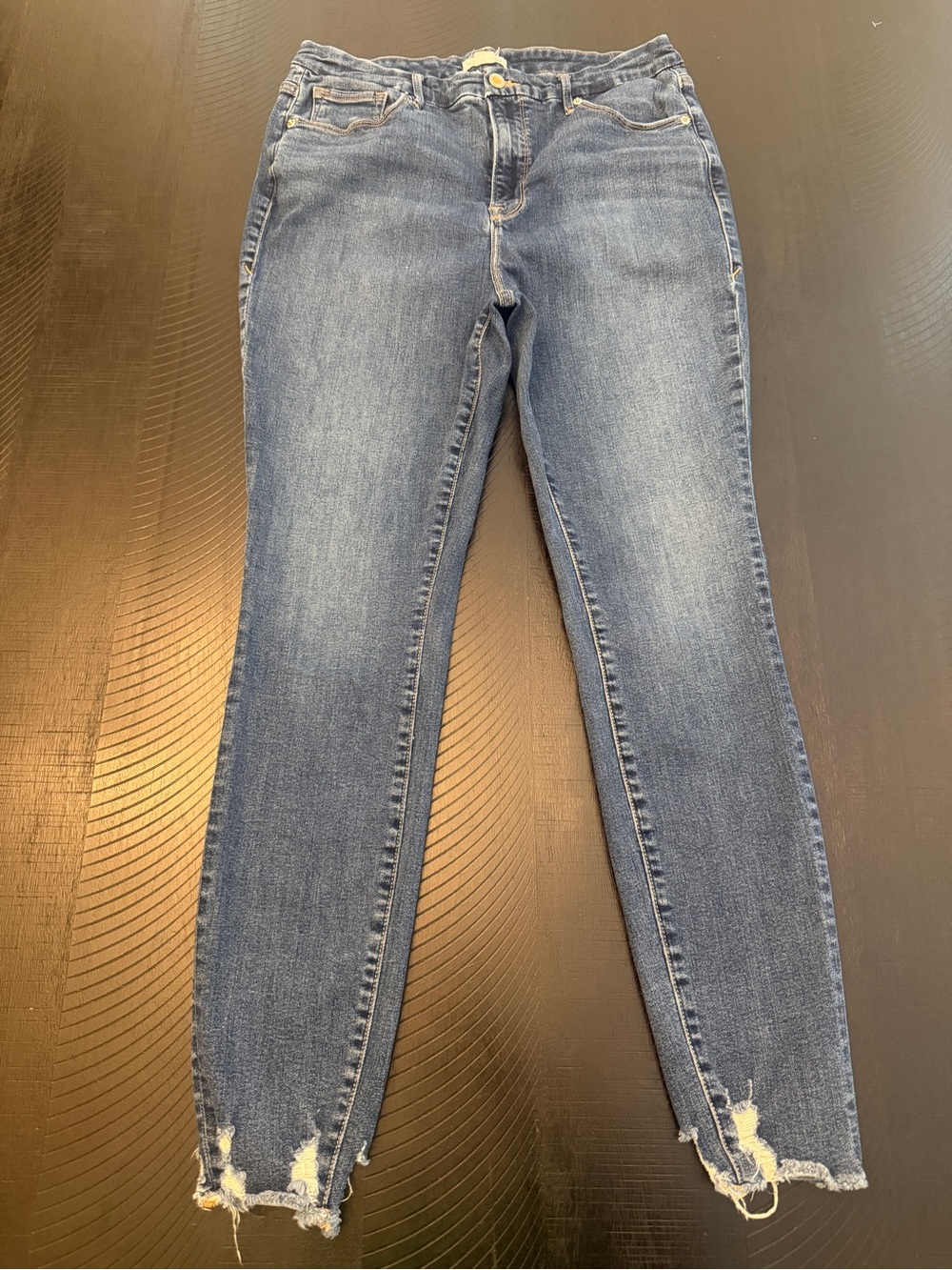 Good American Good Legs Medium Wash Slim Fit Skinny Raw Hem Denim Jeans Size 16